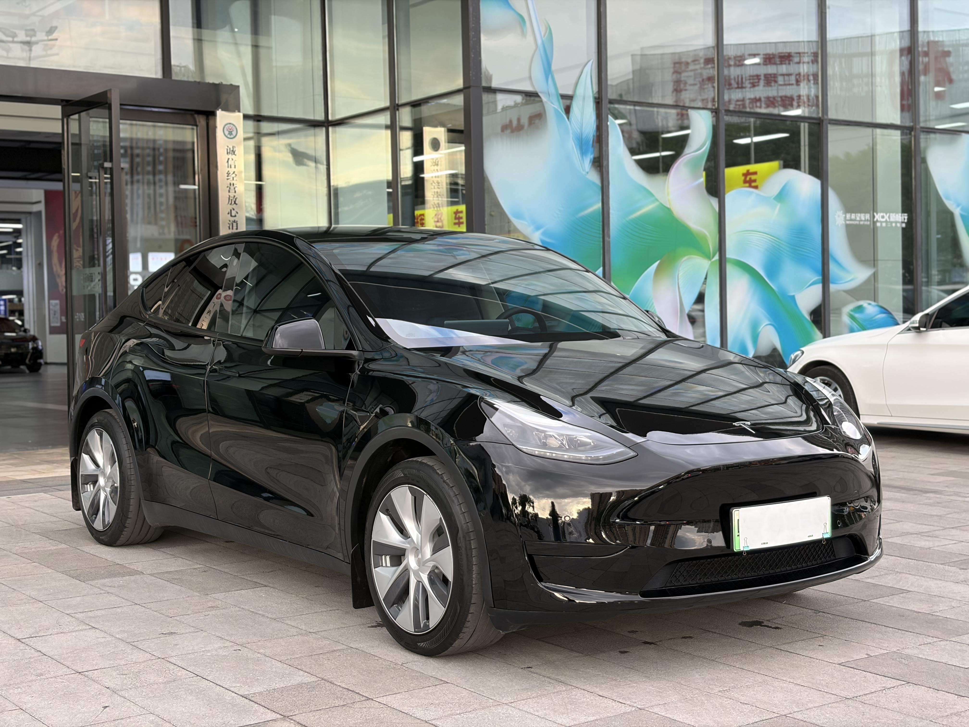 Tesla Model Y 2023 #5 Tesla Model Y 2023 immagine di auto #5