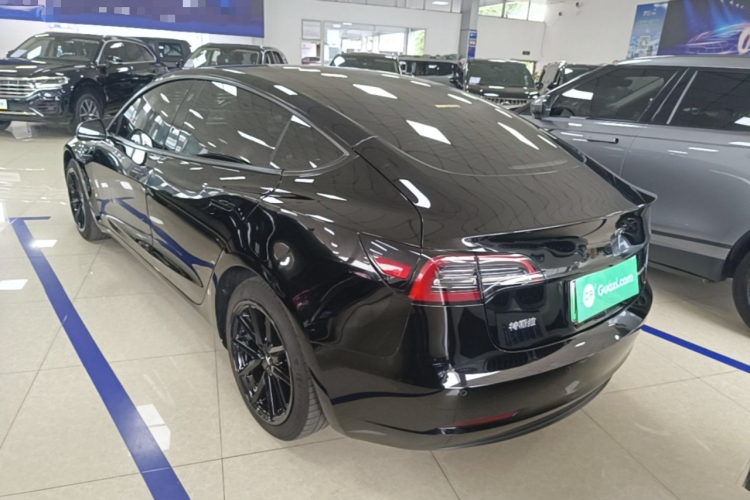 Tesla Model 3 2021 صورة سيارة #5