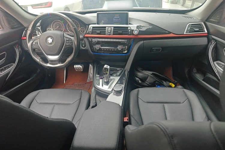 BMW 3 Series GT 2017 imagem de carro #10