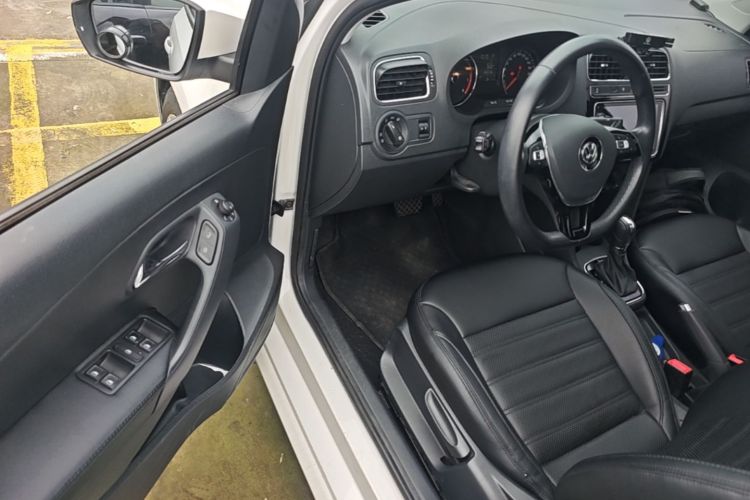 Volkswagen Polo 2019 #16 Volkswagen Polo 2019 car image #16