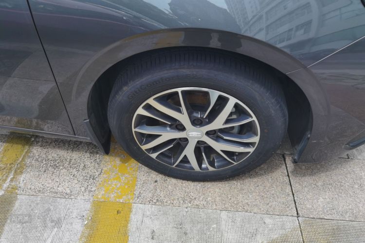 GEELY Emgrand 2023 #9 GEELY Emgrand 2023 car image #9