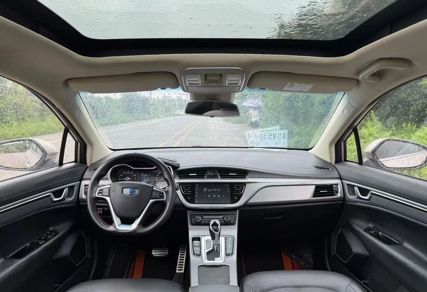 GEELY Emgrand GS 2018 car image #6