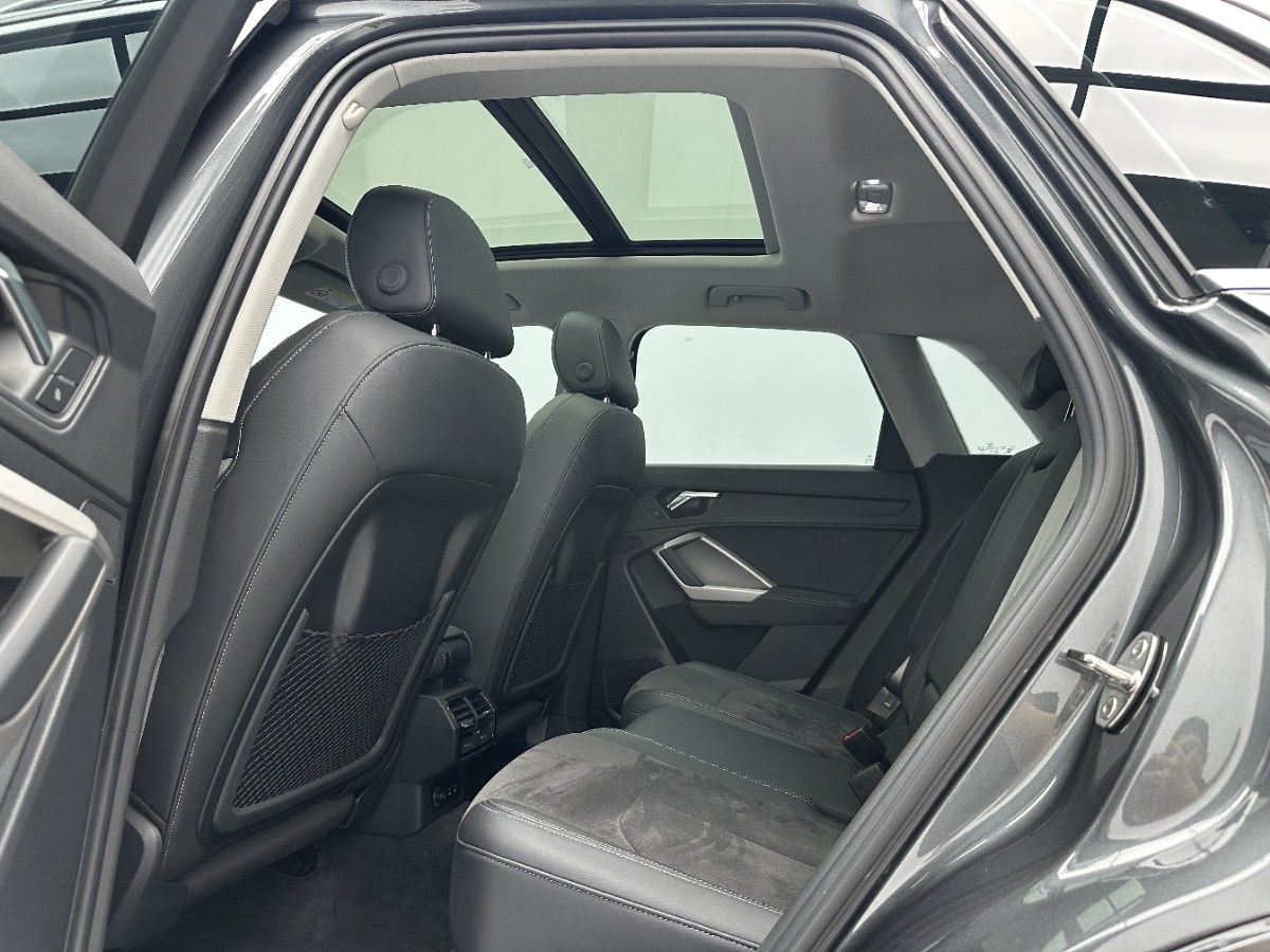 Audi Q3 2023 #6 Audi Q3 2023 car image #6