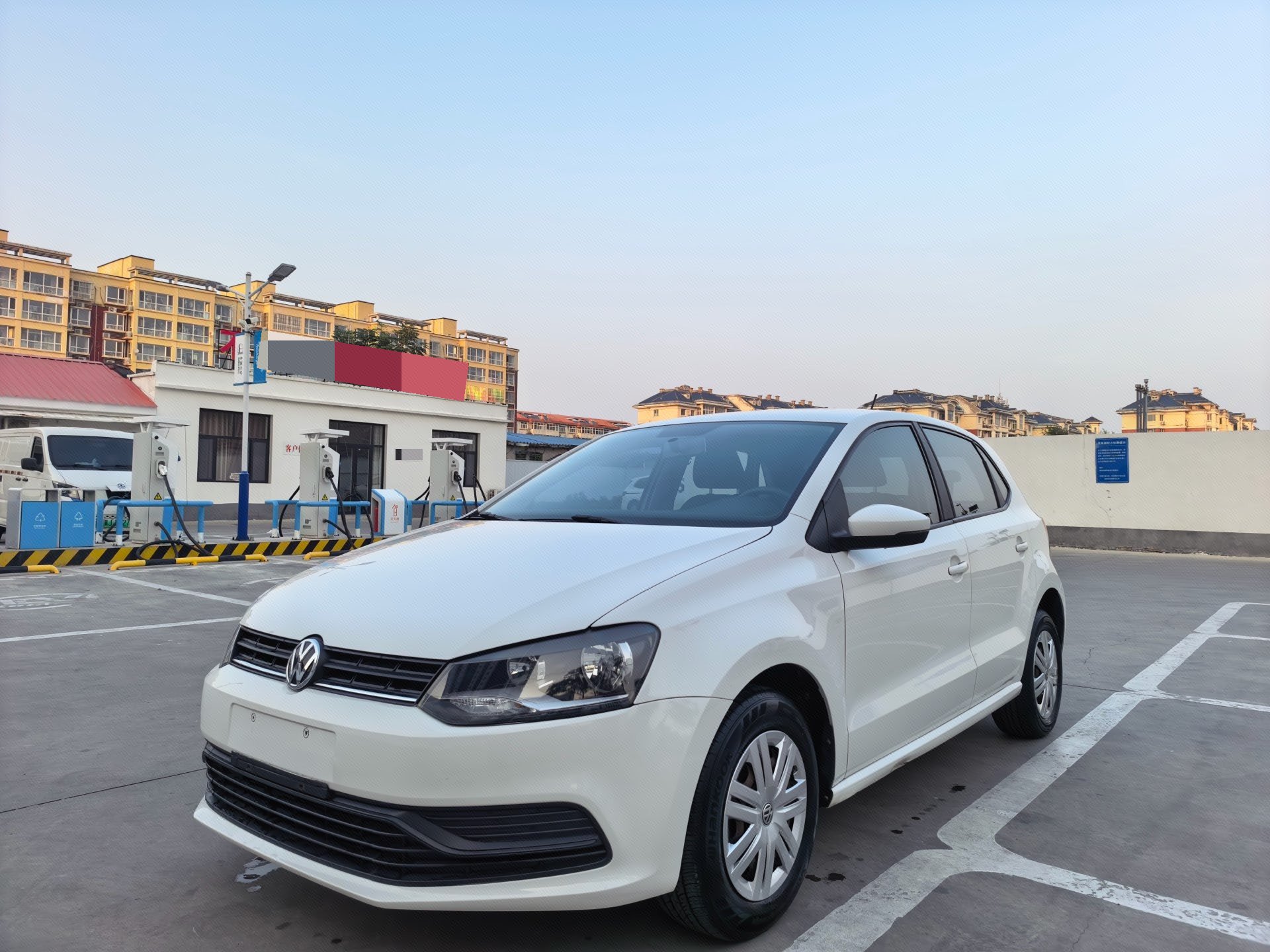 Volkswagen Polo 2019 Volkswagen Polo 2019 car image
