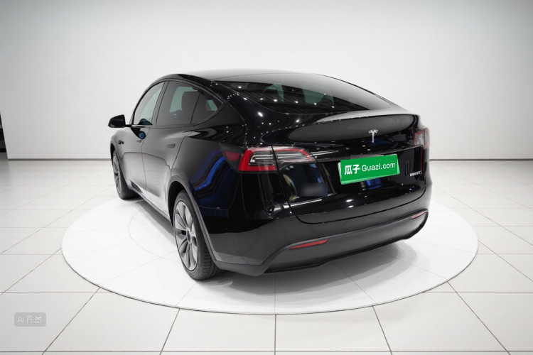 Tesla Model Y 2023 #5 Tesla Model Y 2023 car image #5