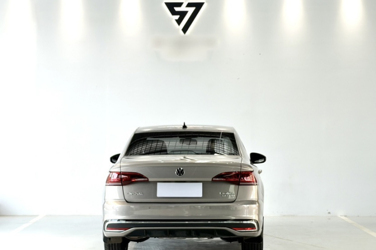 Volkswagen Bora 2023 car image #7