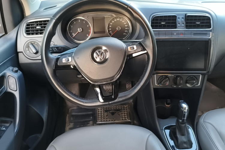 Volkswagen Polo 2018 #12 Volkswagen Polo 2018 car image #12