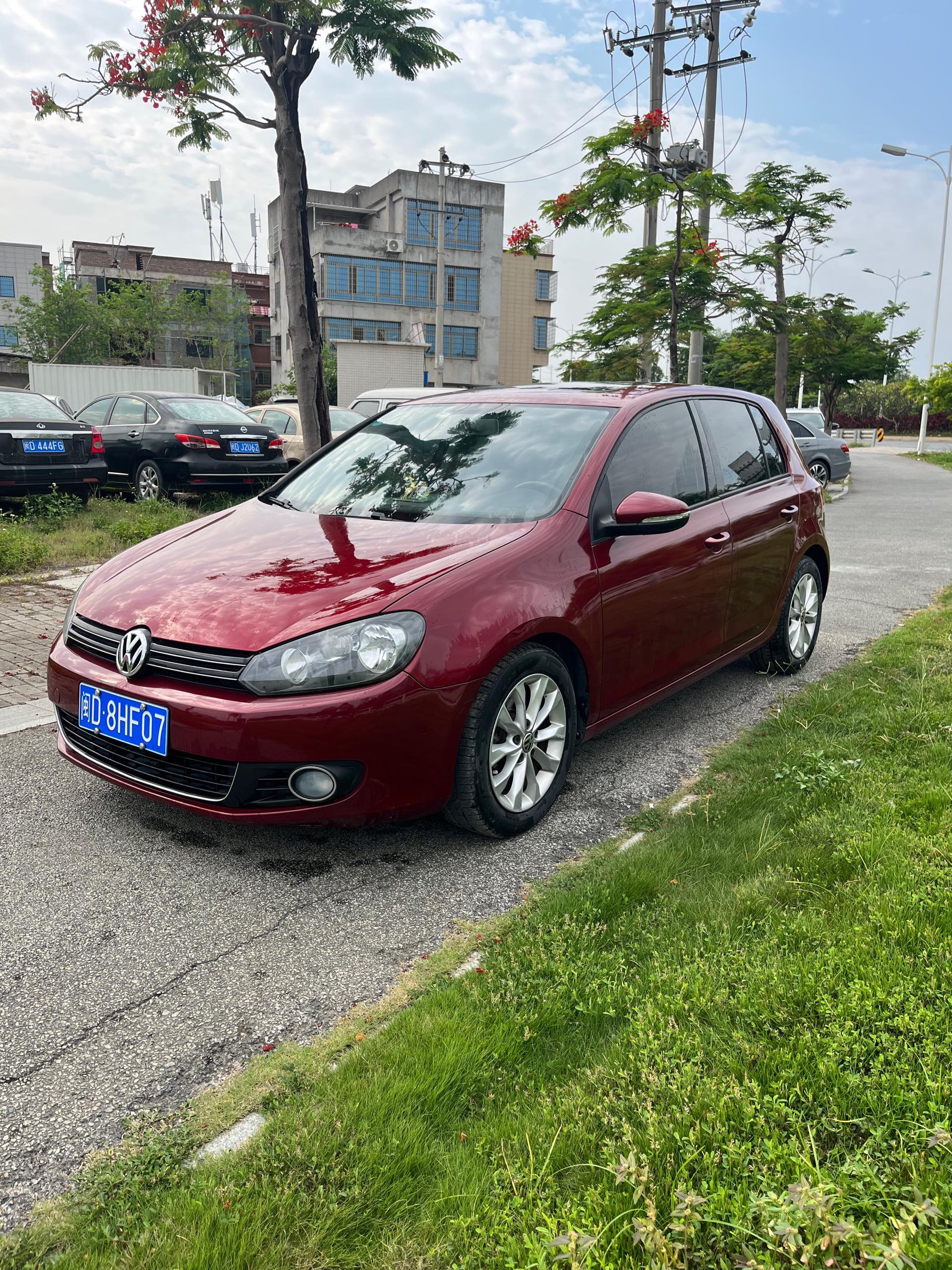 Volkswagen Golf 2014 Volkswagen Golf 2014 car image