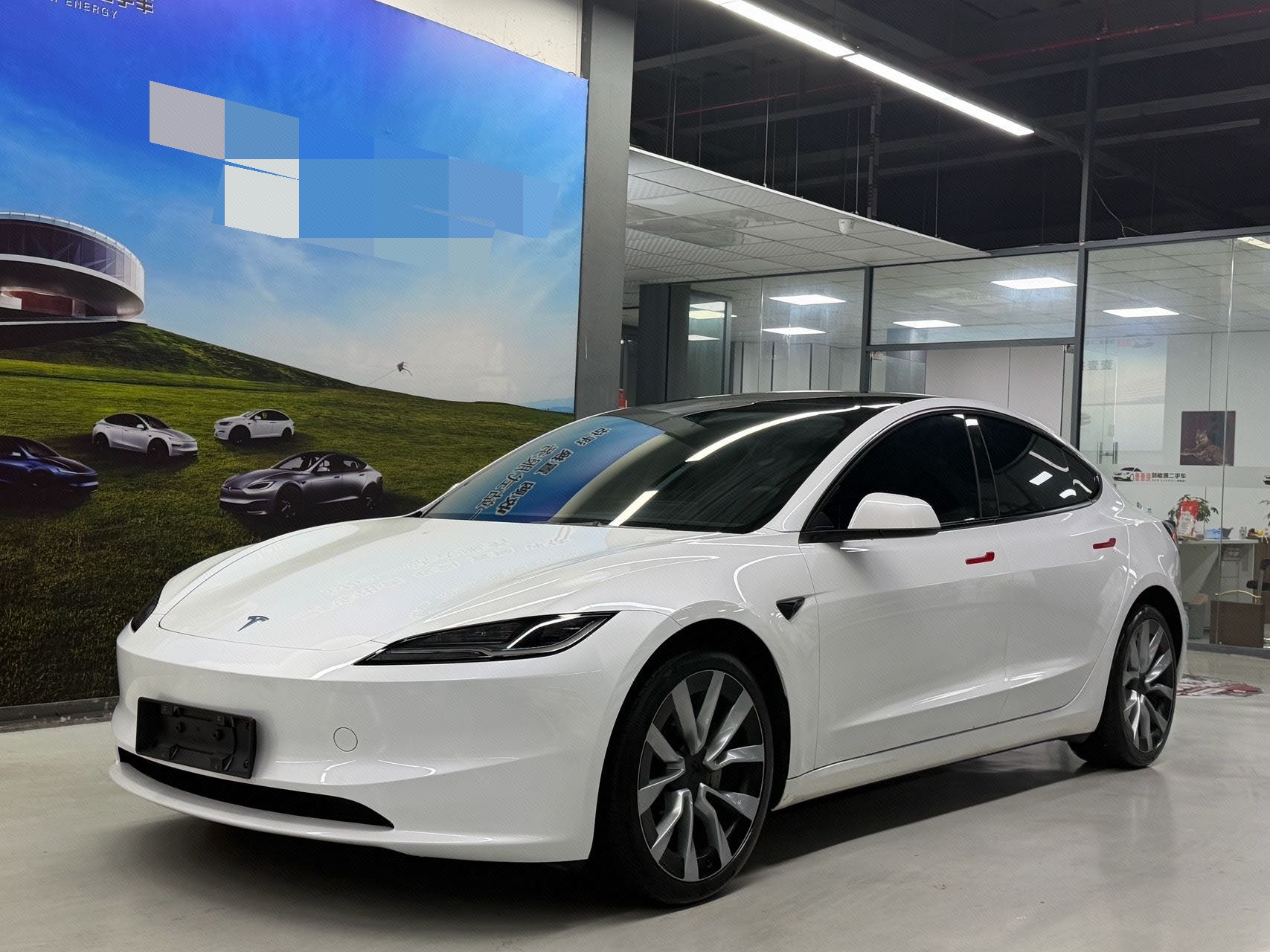 Tesla Model 3 2024 car image 