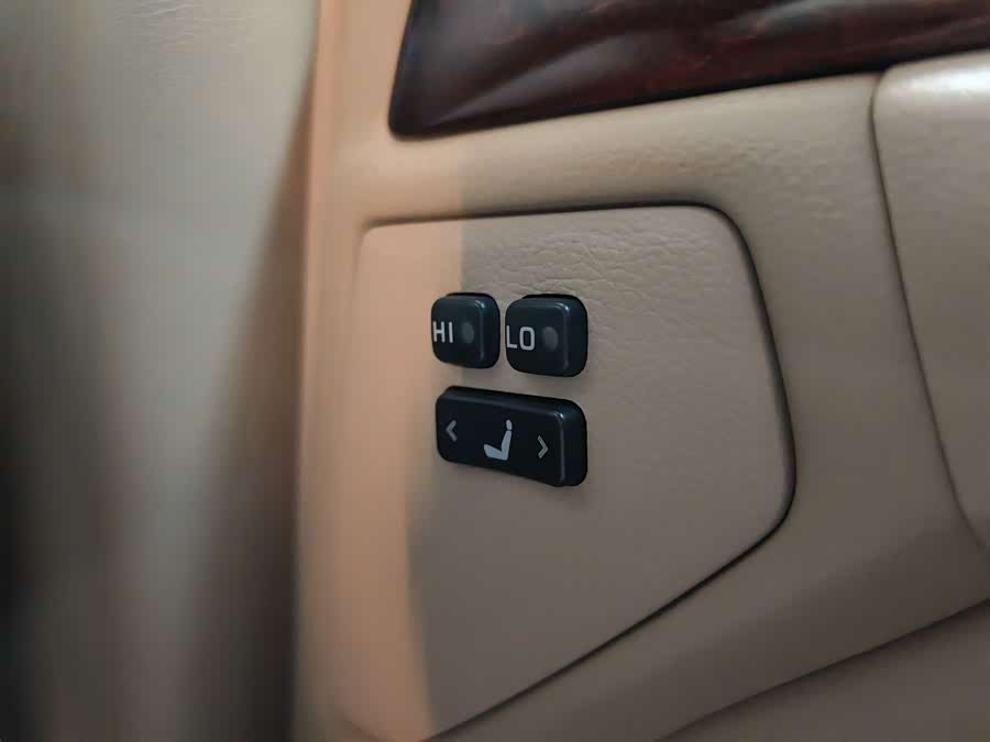 日产 CIMA 2004 汽车图片 #25