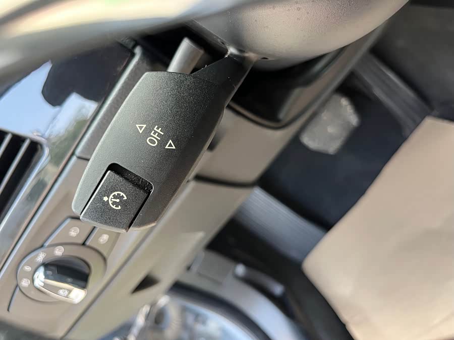 BMW 3 Series (Imported) 2009 car image #25