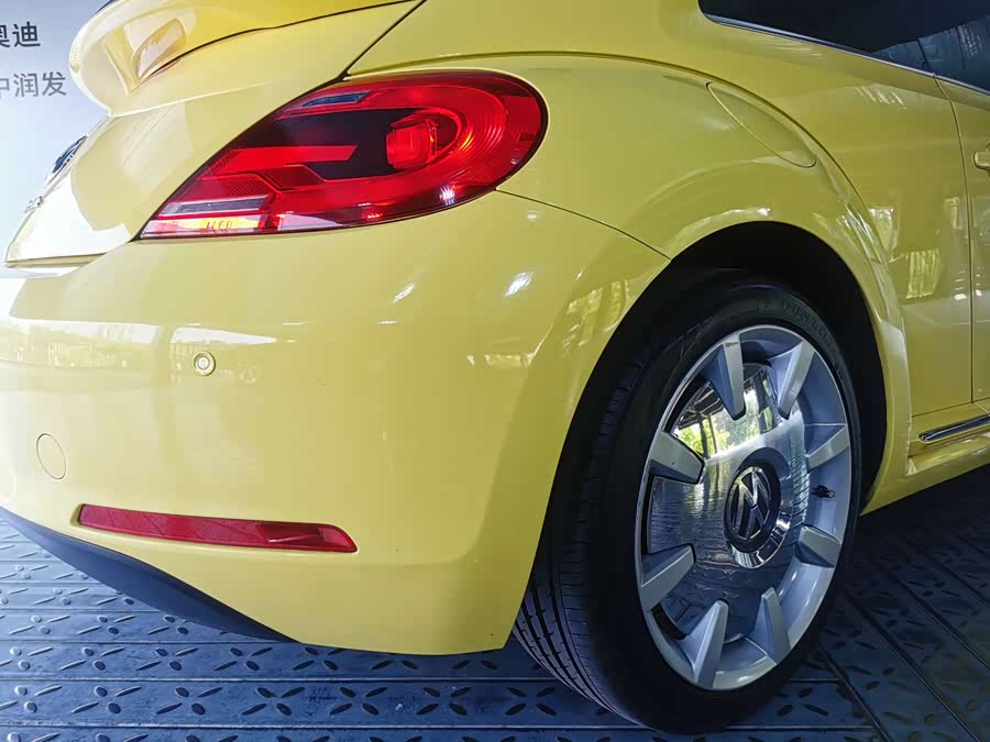 Volkswagen Beetle 2013 immagine di auto #25