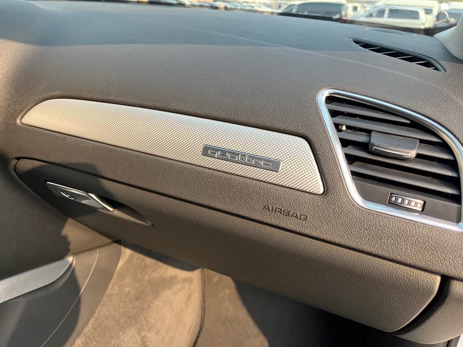 Audi A4 (Imported) 2014 car image #25