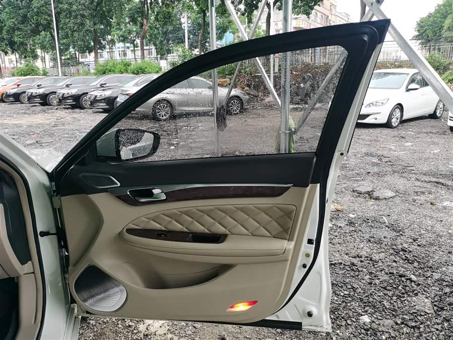 GAC Trumpchi GA8 2017 car image #25