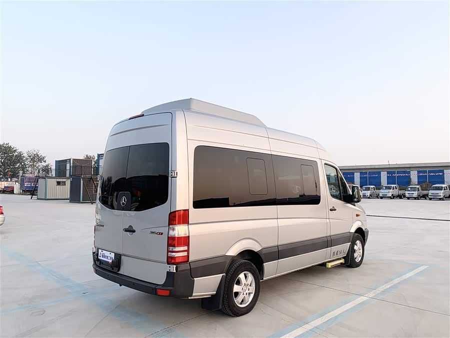 Mercedes-Benz Sprinter 2019 car image #25
