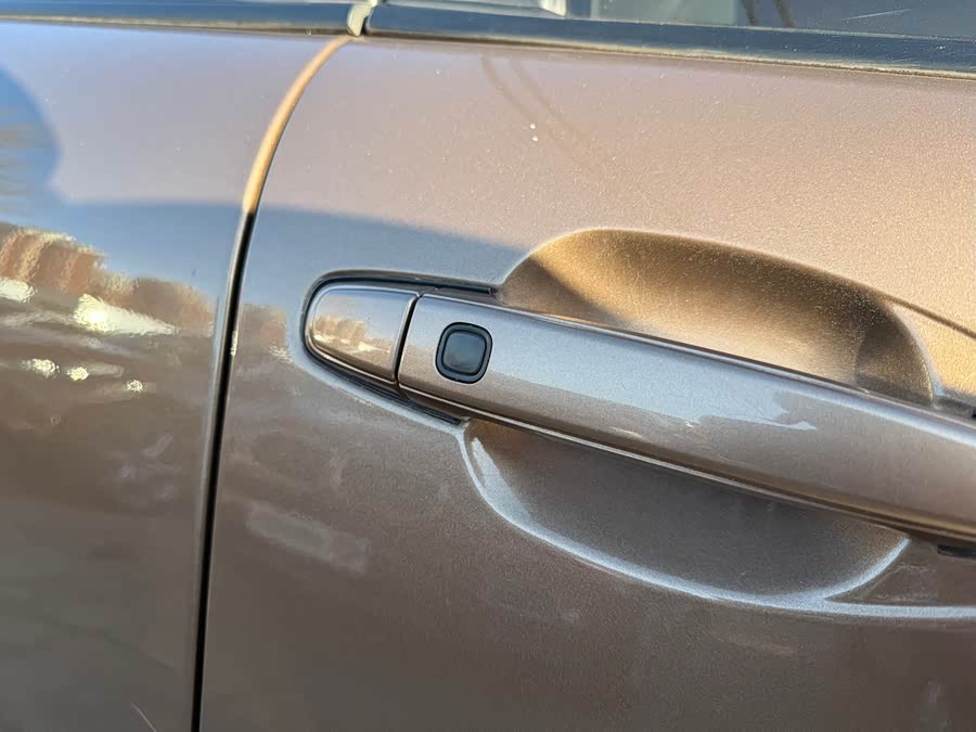 BYD S6 2012 изображение автомобиля #25