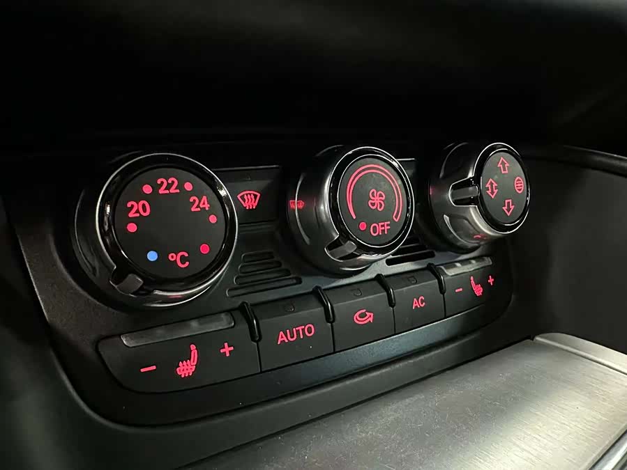 Audi TTS 2009 imagem de carro #25