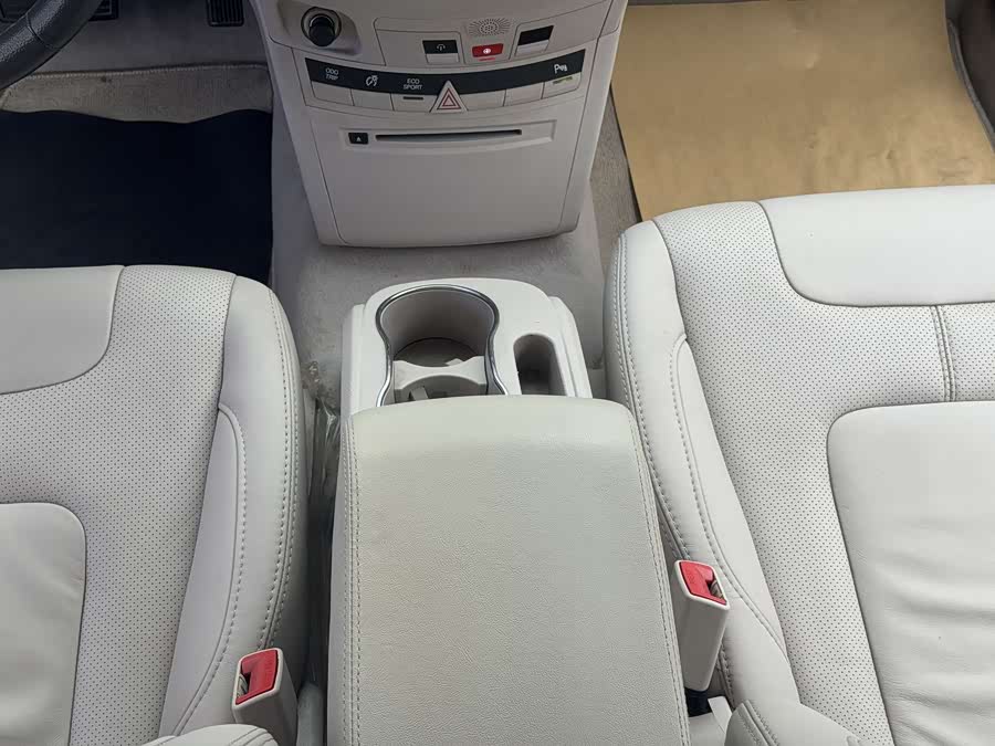 BYD e6 2012 #25 BYD e6 2012 car image #25