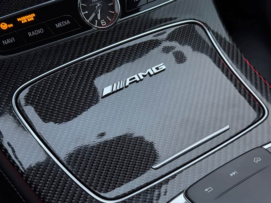 Mercedes-Benz E AMG 2019 immagine di auto #25