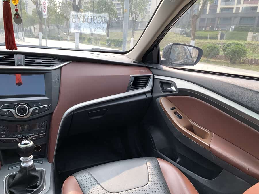 BYD G5 2015 car image #25