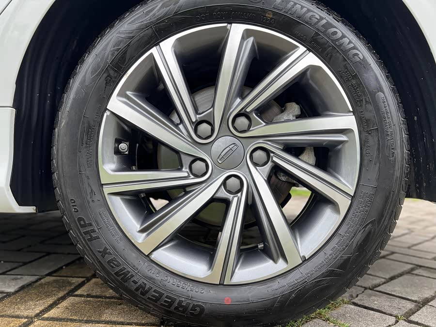 GEELY Binray 2020 car image #25