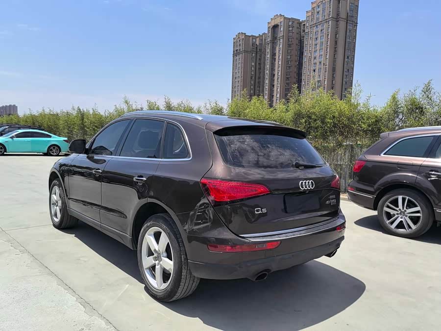 Audi Q5 2016 car image #25