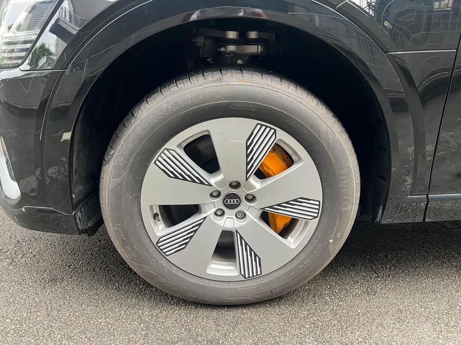 Audi e-tron 2024 #25 Audi e-tron 2024 car image #25