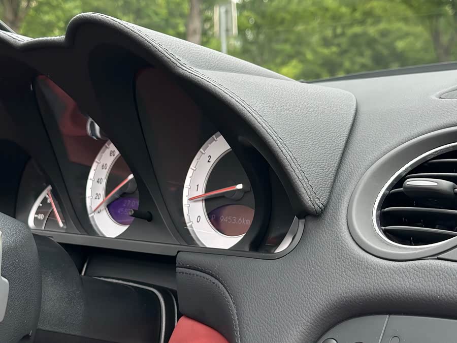 Mercedes-Benz SL Class 2009 car image #25