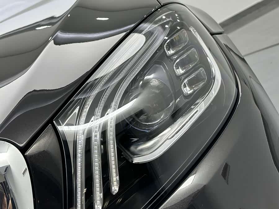 Mercedes-Benz Maybach S Class 2020 car image #25