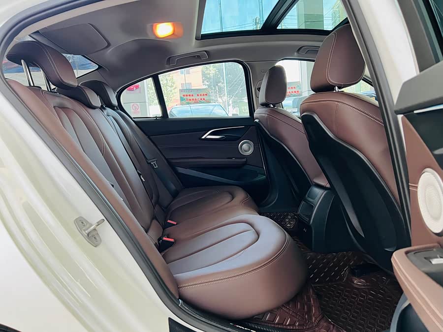 BMW 1 Series 2023 #25 BMW 1 Series 2023 car image #25