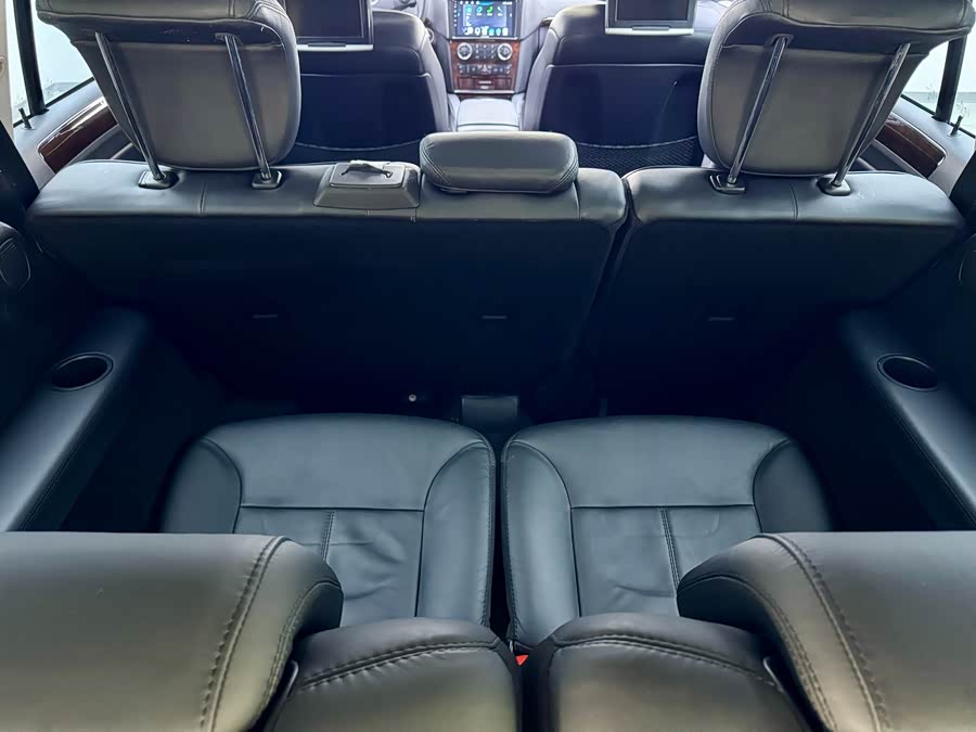 Mercedes-Benz GL Class 2011 car image #25