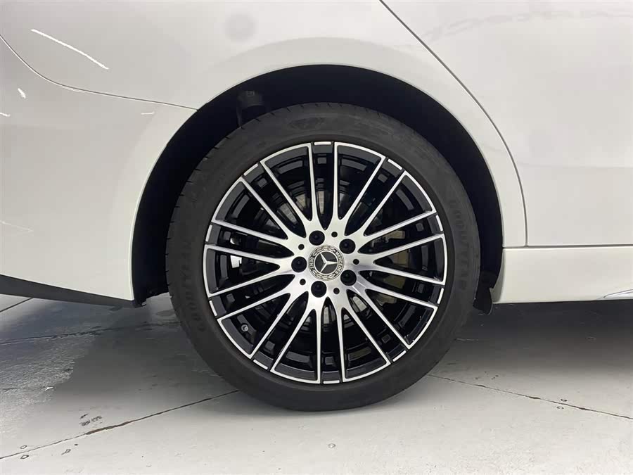 Mercedes-Benz C Class 2023 car image #25