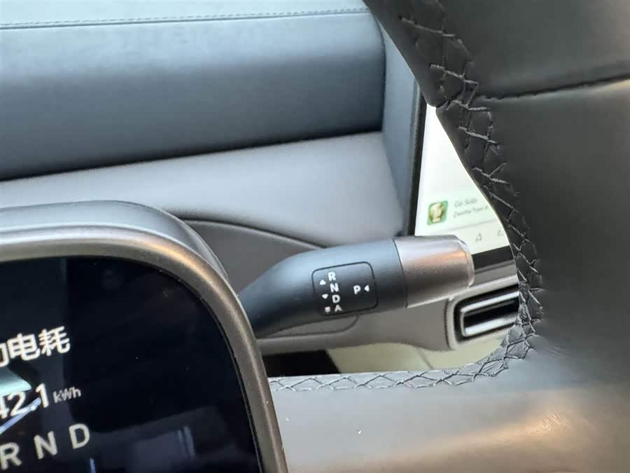 理想汽车 理想MEGA 2024 汽车图片 #25