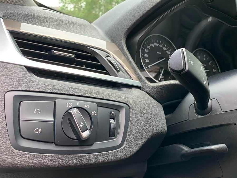 BMW X1 New Energy 2018 car image #25