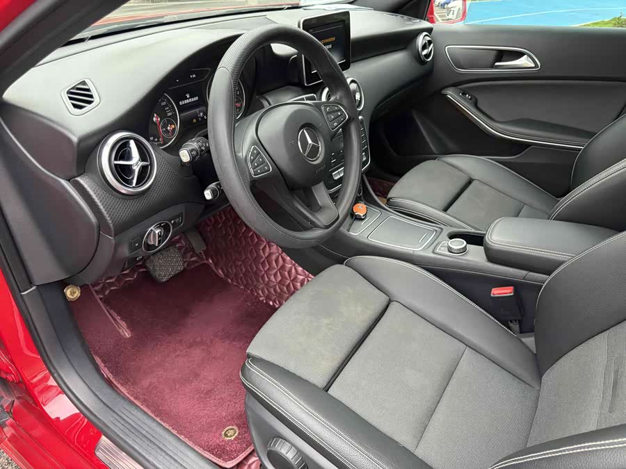 Mercedes-Benz A Class (Imported) 2015 car image #25