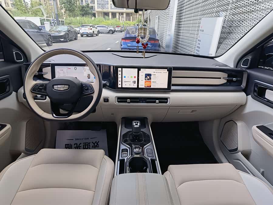 GEELY Monjaro MHEV 2022 car image #25