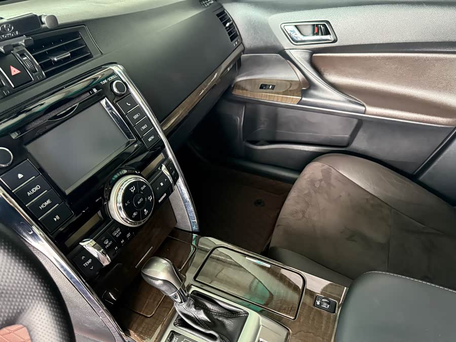 Toyota Reiz 2017 #25 Toyota Reiz 2017 immagine di auto #25