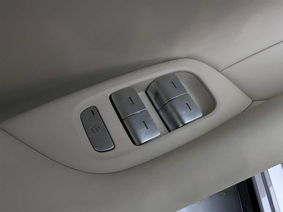 小米汽车 小米YU7 汽车图片 #25