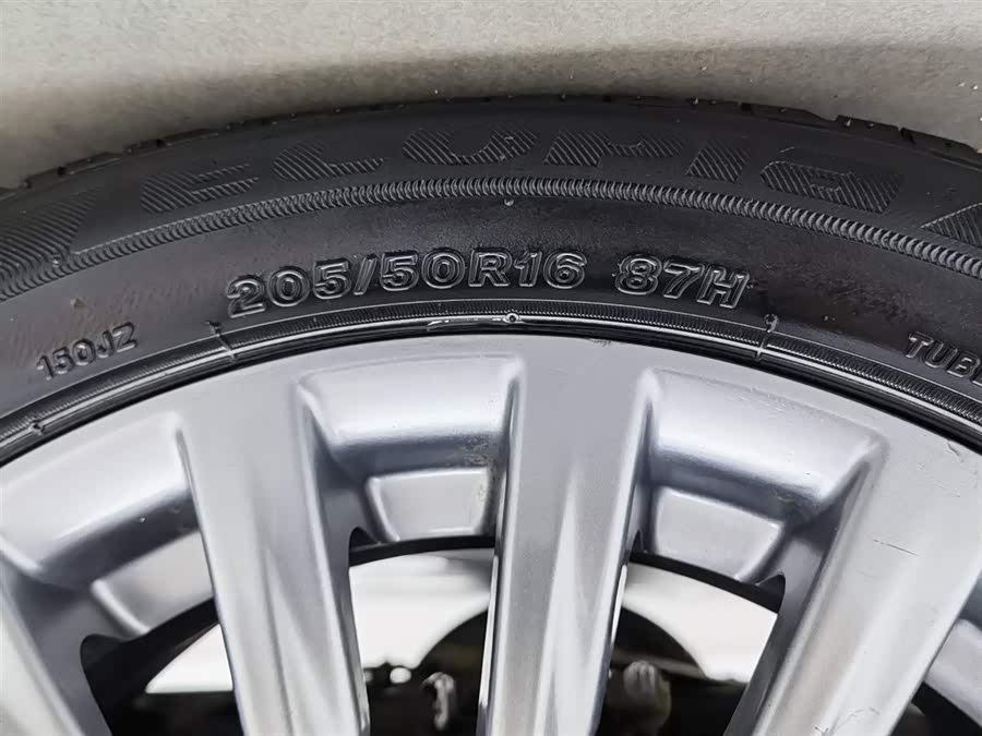 铃木 启悦 2015 汽车图片 #25