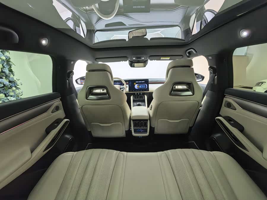 BYD SongL EV 2023 car image #25