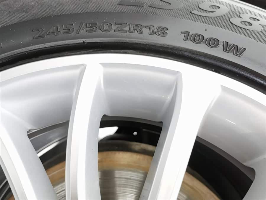 BMW 5 Series GT 2012 #25 BMW 5 Series GT 2012 immagine di auto #25