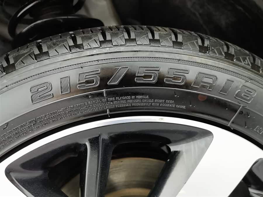 GAC ix4 2019 immagine di auto #25