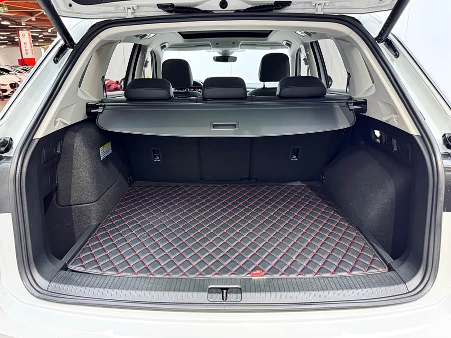 Volkswagen Tayron GTE 2023 #25 Volkswagen Tayron GTE 2023 car image #25