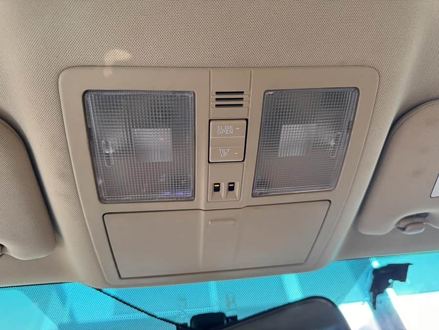 Toyota Reiz 2014 صورة سيارة #25