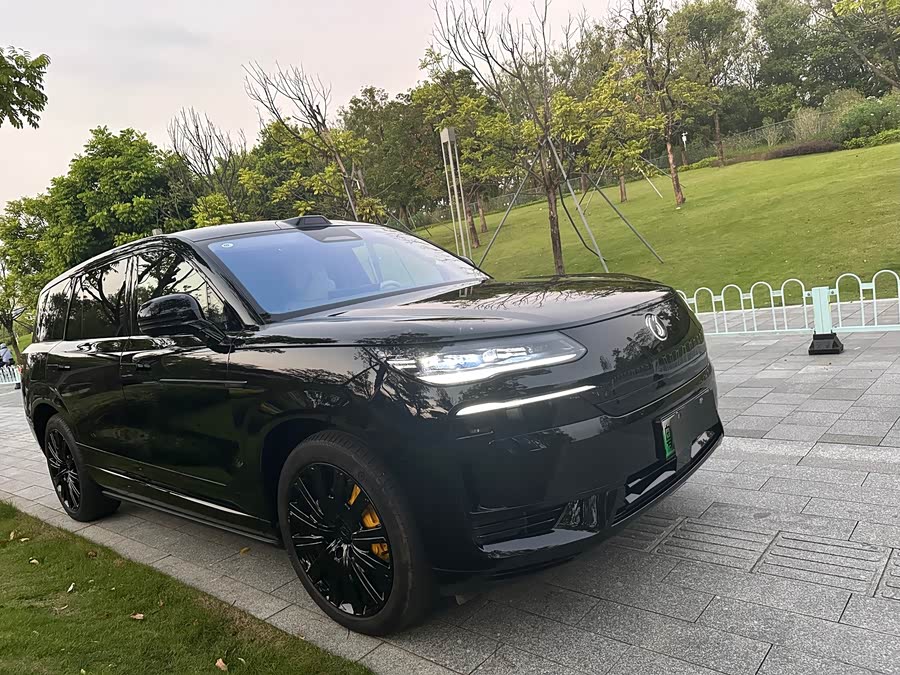 Denza N9 2025 #25 Denza N9 2025 car image #25