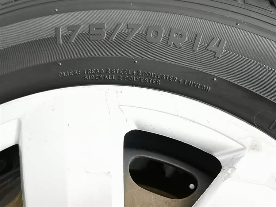 Volkswagen Santana 2013 car image #25