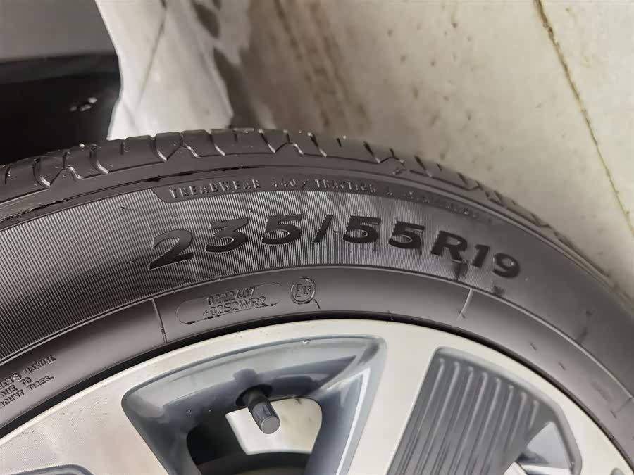 Chevrolet Equinox Plus 2024 car image #25