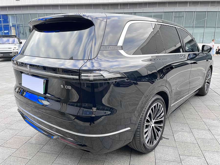 Deepal S09 2025 car image #25