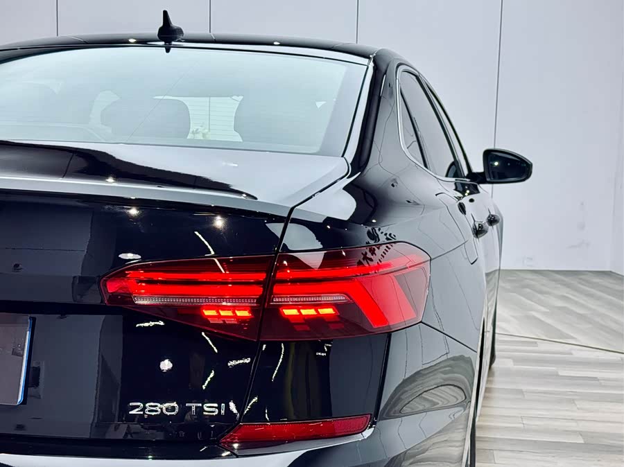 Volkswagen Passat 2021 car image #25