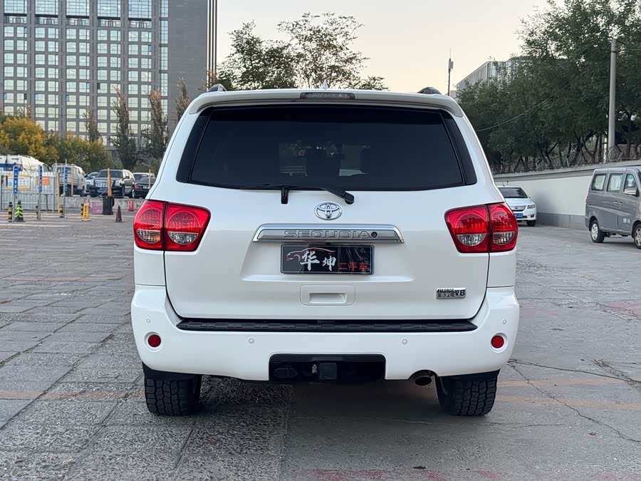 Toyota Sequoia 2015 #25 Toyota Sequoia 2015 immagine di auto #25